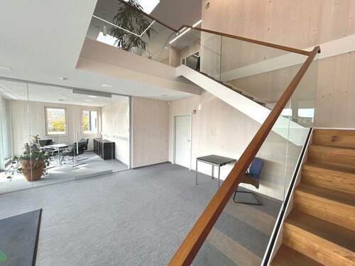 Empfangsbereich - Halle zum Kaufen in Krumbach