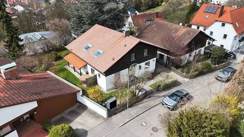 Hausansicht - 5 Zimmer Einfamilienhaus in Landshut/Hofberg