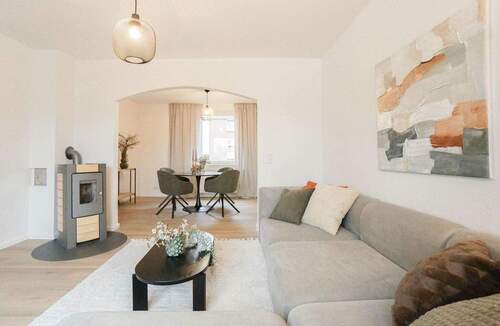 Wohnzimmer - 4 Zimmer Reihenmittelhaus zum Kaufen in Geestland