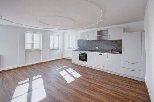 Wohnbereich mit Küche W3 - 9 Zimmer Mehrfamilienhaus, Wohnhaus zum Kaufen in Dinkelsbühl