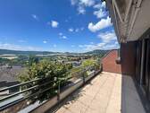 Balkon mit Fernblick über Baunatal - Wohnen mit Panoramablick in Baunatal-Altenritte