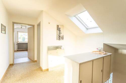 1. OG - Diele mit Blick ins westliche Zimmer - 