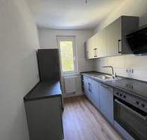 Der Preis ist heiß!!! befristet!!Einziehen und Wohlfühlen...schöne 2-Zimmer-Wohnung, Einbauküche gegen Aufpreis möglich, sofort einzugsfertig - Zwickau Eckersbach