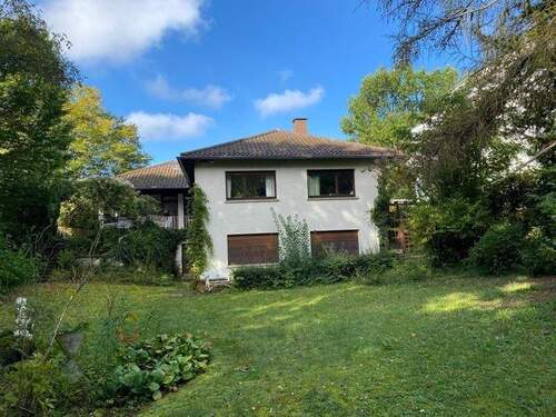Gartenansicht - Sanierungsbedürftiger 60er Jahre Bungalow im Komponistenviertel