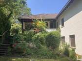 Blick zur Terrasse - 8 Zimmer Bungalow zum Kaufen in Wiesbaden