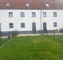 Zweitbezug nach Sanierung! Reihenmittelhaus mit eigener Terrasse im schönen Seegebiet Mansfelder Land!