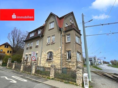 Hausansicht - Charmante Dachgeschosswohnung mit Balkon in Jena