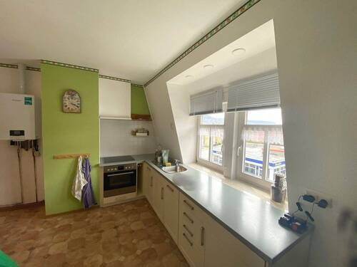 Küche inklusive Kücheneinbauten - 