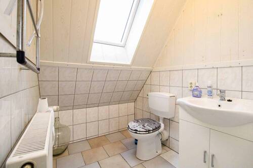 Gäste WC OG - 