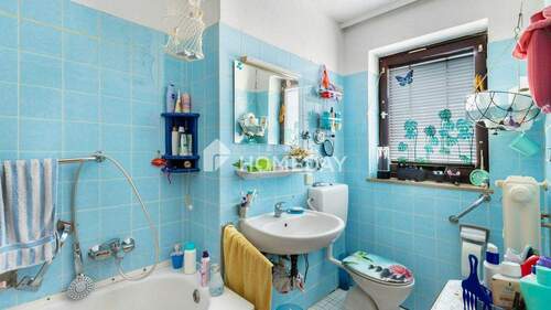 Badezimmer 2 - 2 Zimmer Etagenwohnung in Sinsheim