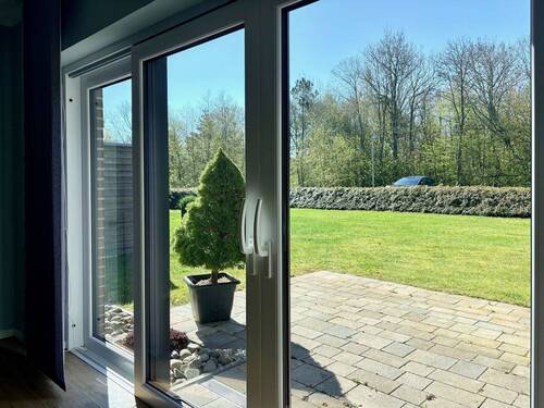 Blick auf die Terrasse - Etagenwohnung mit 92,40 m&sup2; in Sankt Peter-Ording zum Kaufen