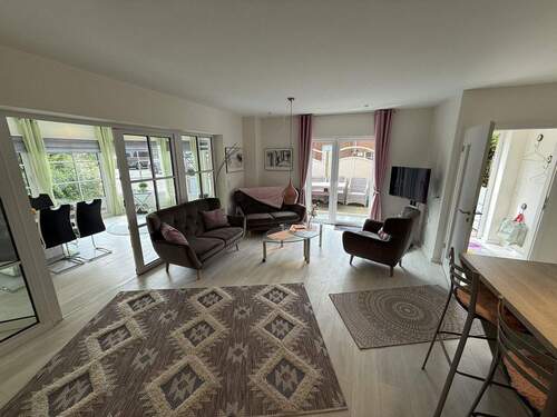 Wohnbereich - 6 Zimmer Etagenwohnung zum Kaufen in Brodersby OT Schönhagen