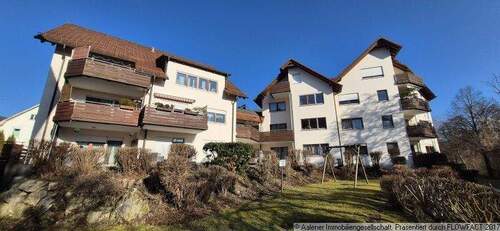 Attraktive Wohnanlage - Sehr gepflegte 4-Zimmer-Wohnung mit Balkon in Aalen-Unterkochen