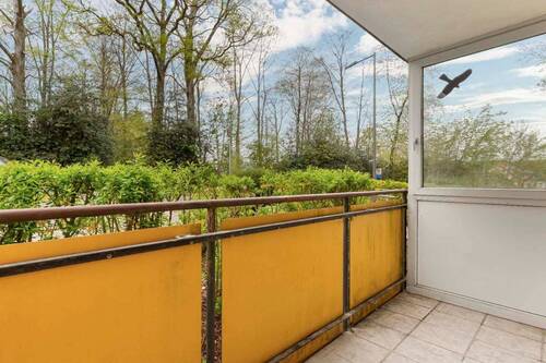 Balkon nach rechts - 3 Zimmer Etagenwohnung in Wuppertal