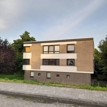 Ansicht Osten - Mehrfamilienhaus, Wohnhaus in Brake Zentrum