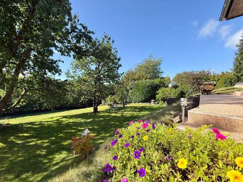 Gartenansicht - 7 Zimmer Einfamilienhaus in Hachenburg