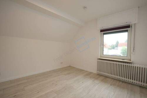 (KINDER-) ZIMMER IM OG - 