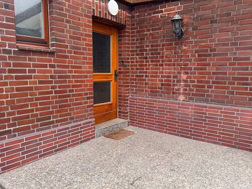 Hauseingang rechte DHH - 