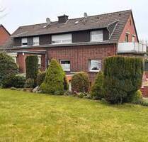 Grundbesitz mit Zukunft! MeinRaum... Gepflegtes Wohnhaus - bestehend aus zwei Doppelhaushälften nebst einem sep. Baugrundstück in Erkelenz-Lövenich