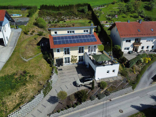 sonnige Lage - Einfamilienhaus mit 227,00 m² in Röhrnbach zum Kaufen