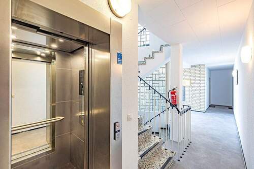 Moderner Fahrstuhl - 