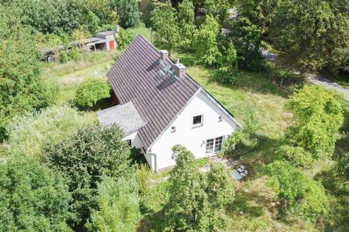 Hausansicht (2) - Zum Anpacken: Gestaltbares EFH in Feldrandlage