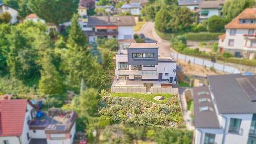 Bild 1 - Eleganter Neubau mit großzügigen Terrassen und modernem Flair!
