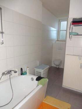 Badezimmer - Etagenwohnung mit 61,20 m&sup2; in Chemnitz zur Miete