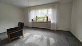 EG: Wohnzimmer (West-Fenster) - 