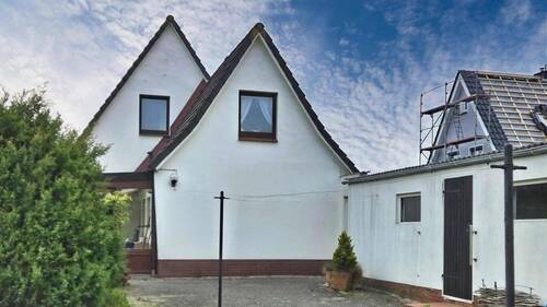 Ost mit Vorder- und Hinterhaus - 