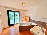 Badezimmer 1. OG - 