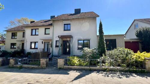 Vorderansicht - 4 Zimmer Reihenendhaus zum Kaufen in Uelzen