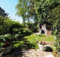 Doppelhaushälfte mit märchenhaftem Garten in idyllischer Lage von Eching