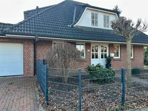 Haus mit Garage - 