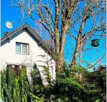 Ein- bis Zweifamilienhaus mit 