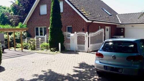 Ansicht - COURTAGEFREI - exklusives Traumhaus - mit fantastischem Weitblick - WärmepumpenPhotovoltaik mit Rückvergütung