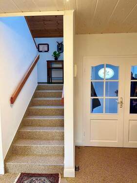 Treppe ins Obergeschoss - 