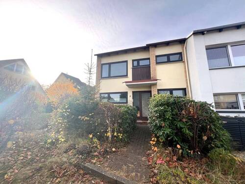 Außenansicht - Endreihenhaus zum Entfalten auf schönem Grundstück in familienfreundlicher Lage!