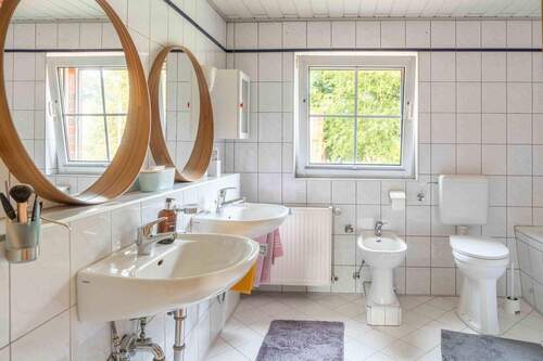 Bad , Dachgeschoss - 