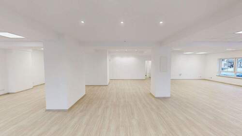 Bild 1 - Kernsanierte BüroeinheitPraxisLadenfläche zur Miete in Klosterlechfeld