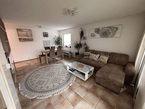 Wohnzimmer2 - 3 Zimmer Etagenwohnung in Oberboihingen
