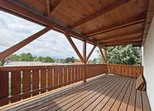 Balkon 2 mit Skyline Fernblick - 4 Zimmer Etagenwohnung zum Kaufen in Karben