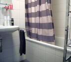 Bad mit Wanne - 