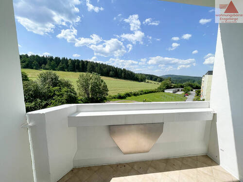 Balkon - Gemütliche 3-Raum-Wohnung mit Balkon in Lößnitz
