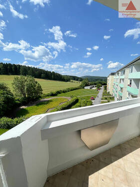 Balkon (2) - 2 Zimmer Etagenwohnung zur Miete in Lößnitz