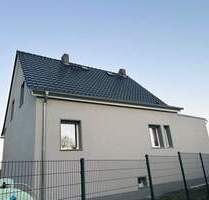 Modernes Einfamilienhaus zur Miete mit Kamin, Stallungen & Wohlfühlcharakter in idyllischer Lage! - Seegebiet Mansfelder Land Hornburg