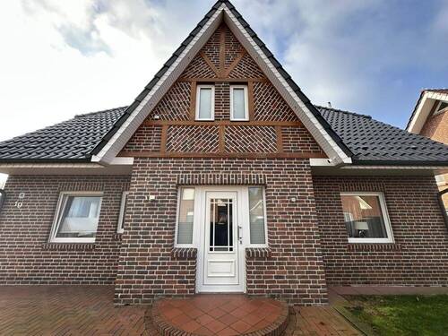 Giebel - 4 Zimmer Einfamilienhaus in Westoverledingen-Steenfelde