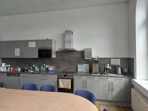 Teeküche - Büro mit 948,00 m&sup2; in Weiden in der Oberpfalz zur Miete