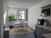 Küche - Barrierefreie Büroeinheit mit Tiefgaragenstellplatz