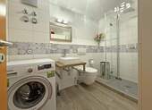 modernes Duschbad - 